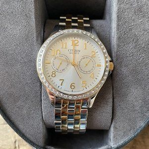 Citizen Watch Quartz WR030 SST Gold/Silver Bracelet NWT NIB